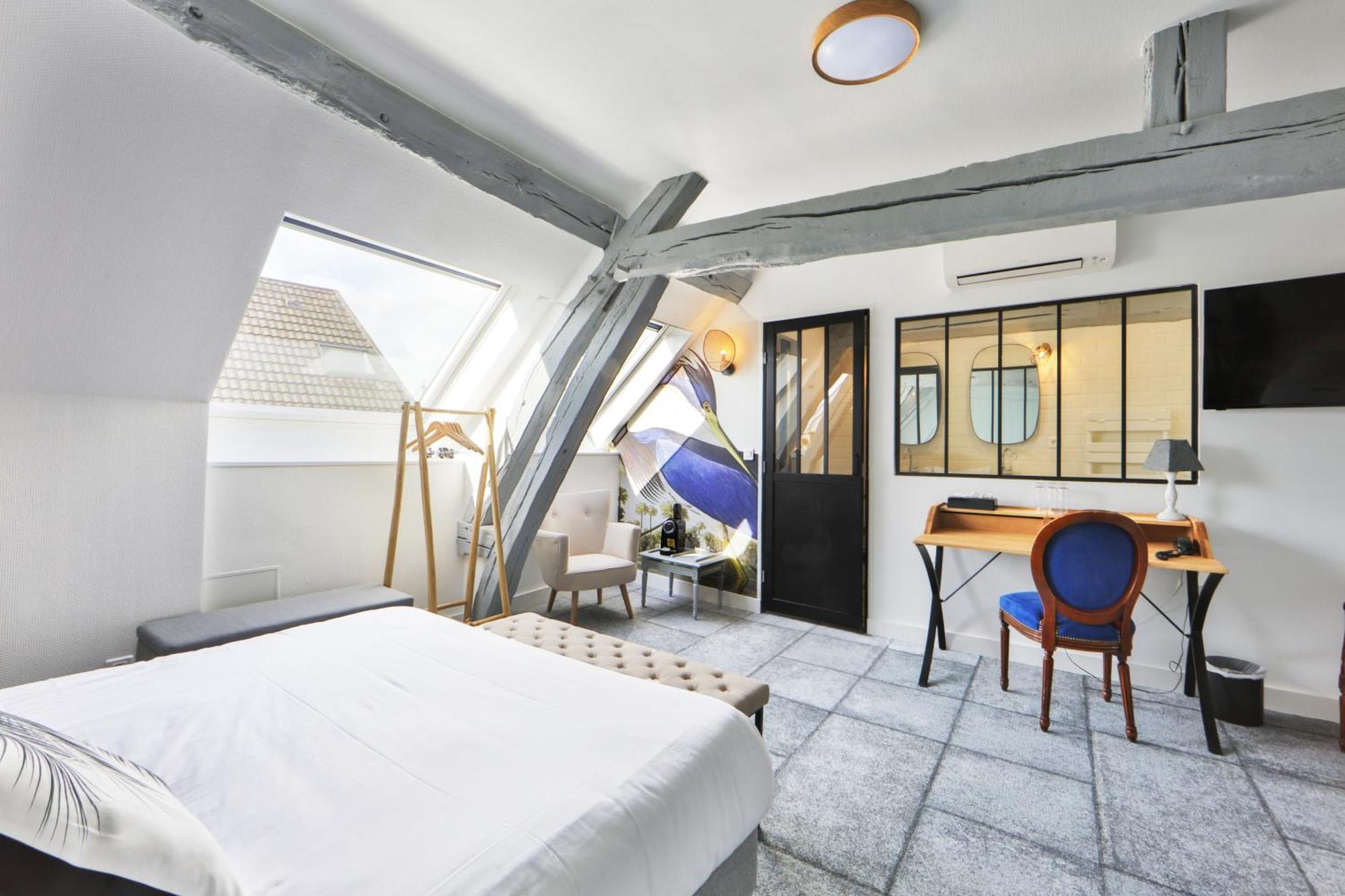 Logis Hotel & Restaurant Du Sauvage La Ferte-Gaucher Phòng bức ảnh